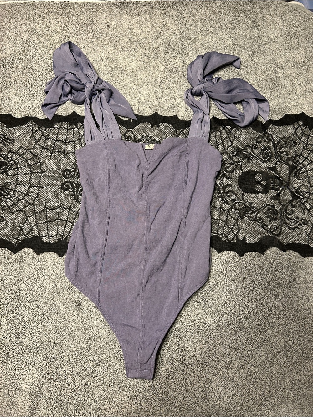 Tied Shoulder in Lavender